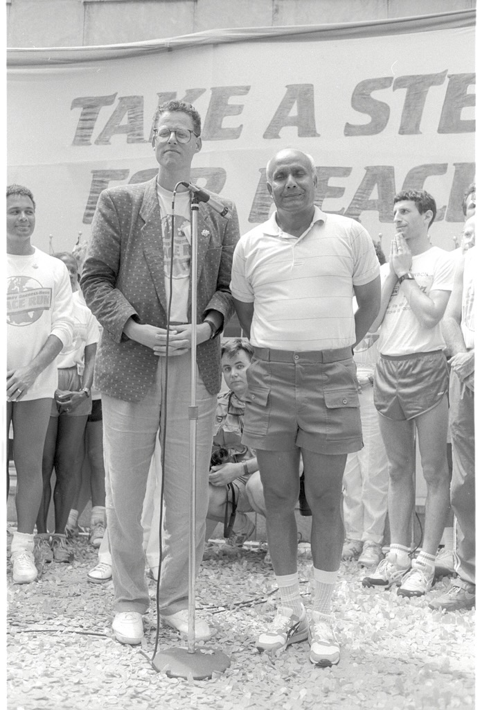 Shambhu and the Sri Chinmoy Oneness-Home Peace Run